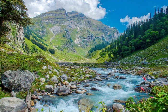 Hampta Pass Trek